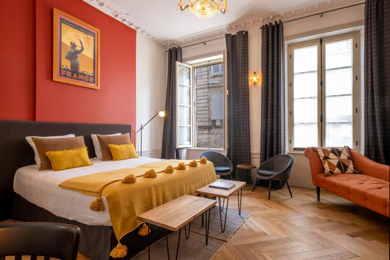 Escale Rochelaise, Gite Urbain Avec Spa Bain Nordique Et Sauna Tonneau La Rochelle  Luaran gambar