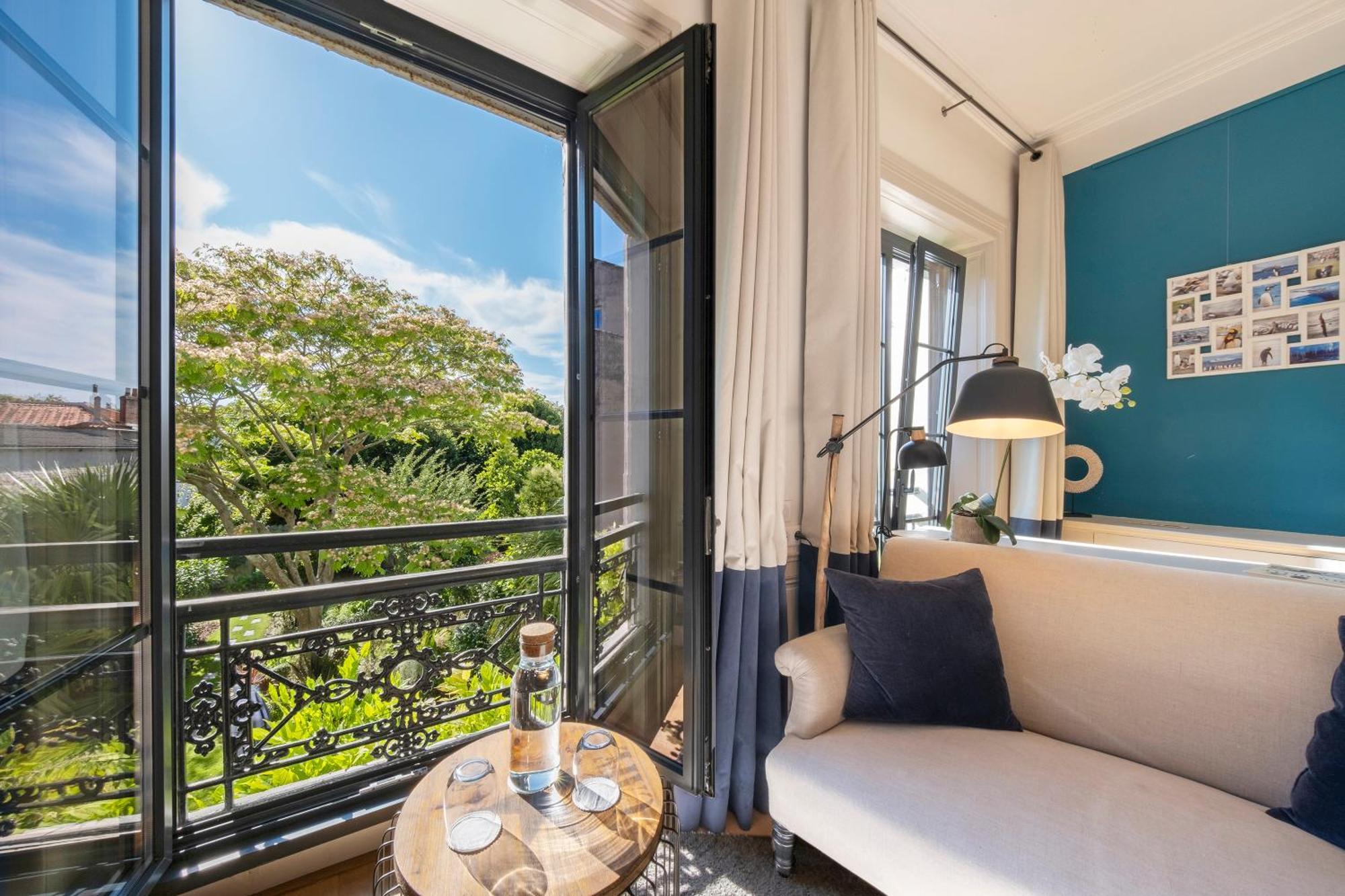 Escale Rochelaise, Gite Urbain Avec Spa Bain Nordique Et Sauna Tonneau La Rochelle  Luaran gambar